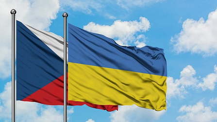 ukrajina-cesko-ukrajinska-vlajka-ceska-vlajka-1 (1).jpg
